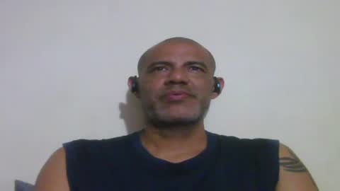 Snapshot of retlam37 chatting on April 16, 4:35 am Walter online show from April 16, 4:35 am