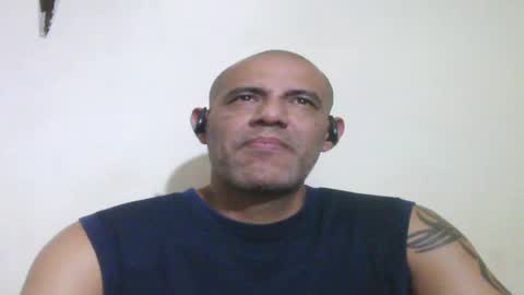 Snapshot of retlam37 chatting on April 27, 3:48 am Walter online show from April 27, 3:48 am