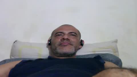 Snapshot of retlam37 chatting on May 14, 5:03 am Walter online show from May 14, 5:03 am