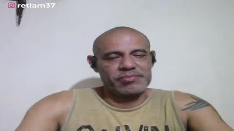 Snapshot of retlam37 chatting on May 19, 4:19 am Walter online show from May 19, 4:19 am