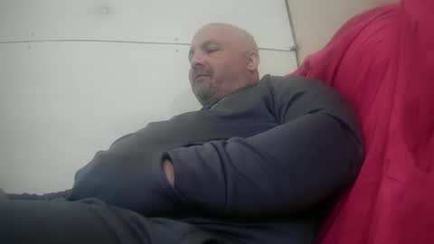 rette837 online show from February 5, 2:00 pm