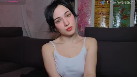 Ewiwi online show from February 16, 12:45 pm