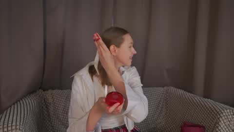 revamcallister online show from May 11, 11:27 am