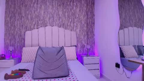 Snapshot of reven_lilith chatting on March 19, 3:10 am REVEN online show from March 19, 3:10 am