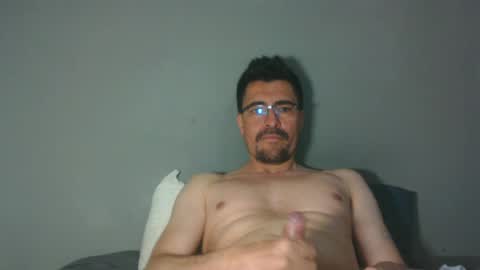 Snapshot of rewing1908 chatting on June 22, 11:13 pm rewing1908 online show from June 22, 11:13 pm