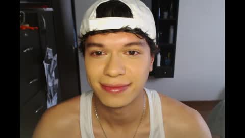 Snapshot of rexbunnybody chatting on February 20, 5:40 pm Rex online show from February 20, 5:40 pm