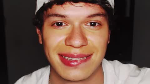 Snapshot of rexbunnybody chatting on March 4, 7:22 pm Rex online show from March 4, 7:22 pm