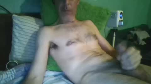 Snapshot of reyes_albert2006 chatting on October 5, 3:10 pm reyes_albert2006 online show from October 5, 3:10 pm