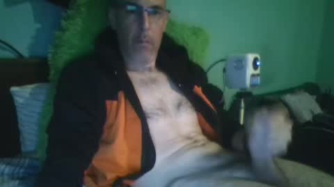 Snapshot of reyes_albert2006 chatting on November 10, 1:15 am reyes_albert2006 online show from November 10, 1:15 am