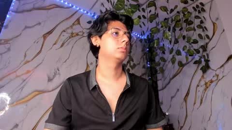 reylatino24 online show from May 30, 5:10 pm