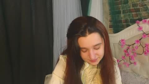 Snapshot of reynaedge chatting on May 28, 8:00 am reynaedge online show from May 28, 8:00 am