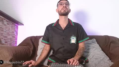 REY PABLO Independent online show from April 12, 9:31 pm