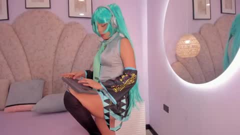 Snapshot of reze_chaw chatting on April 24, 6:43 pm Reze online show from April 24, 6:43 pm