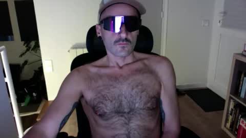 rfmnatural online show from November 8, 7:01 pm