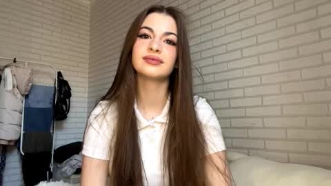 Snapshot of rhiannonmuccigrosso chatting on October 19, 10:27 am Anna online show from October 19, 10:27 am