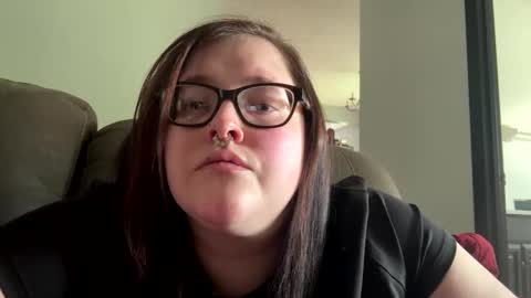 riah_babbie online show from May 21, 1:29 pm