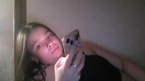 Snapshot of rialowelyt chatting on May 25, 11:33 pm RiaLowelyt online show from May 25, 11:33 pm