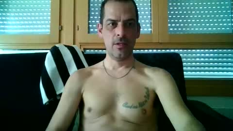 Snapshot of ricardohawtin chatting on April 16, 5:47 pm ricardohawtin online show from April 16, 5:47 pm