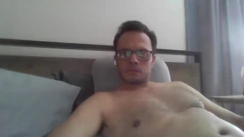 ricardoozbaldo online show from March 15, 6:36 pm