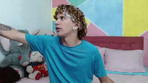 Snapshot of rich_de_la_rosa chatting on January 24, 10:08 pm rich and kitty online show from January 24, 10:08 pm