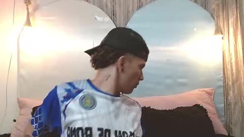 Snapshot of rich_de_la_rosa chatting on December 15, 2:16 am rich and kitty online show from December 15, 2:16 am