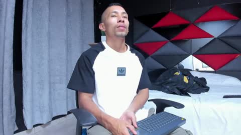 richar_voller online show from January 13, 11:19 am