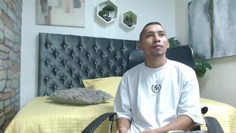 richar_voller online show from February 6, 11:21 am