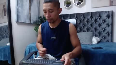 richar_voller online show from November 13, 11:20 am