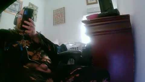 Snapshot of richard11268869 chatting on February 4, 6:14 pm richard11268869 online show from February 4, 6:14 pm