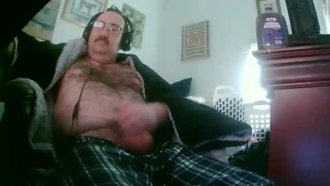 Snapshot of richard11268869 chatting on February 17, 2:02 pm richard11268869 online show from February 17, 2:02 pm