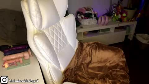 Amber online show from February 12, 6:08 am