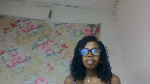 Snapshot of richimelaa chatting on May 21, 11:39 am richimelaa online show from May 21, 11:39 am