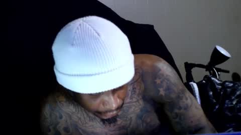 Snapshot of rickavelli chatting on September 25, 12:14 am Rick online show from September 25, 12:14 am