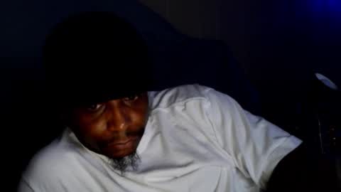 Snapshot of rickavelli chatting on October 13, 11:21 am Rick online show from October 13, 11:21 am