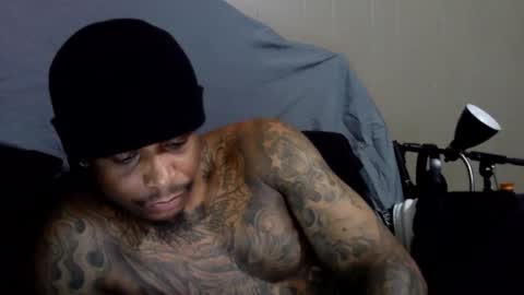 Snapshot of rickavelli chatting on October 31, 4:41 pm Rick online show from October 31, 4:41 pm