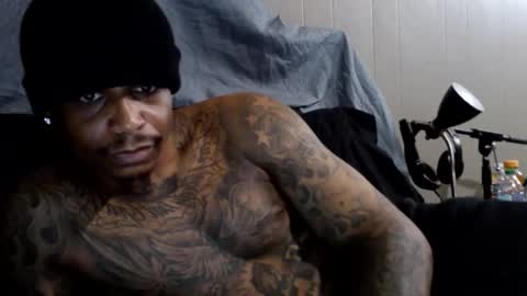 Snapshot of rickavelli chatting on December 1, 5:29 pm Rick online show from December 1, 5:29 pm