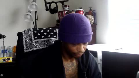 Snapshot of rickavelli chatting on April 19, 4:50 pm Rick online show from April 19, 4:50 pm