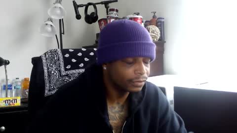 Snapshot of rickavelli chatting on April 19, 6:10 pm Rick online show from April 19, 6:10 pm