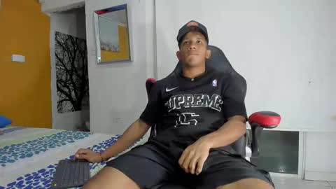 Snapshot of ricky_23cm_ chatting on March 4, 2:17 am RICKY online show from March 4, 2:17 am