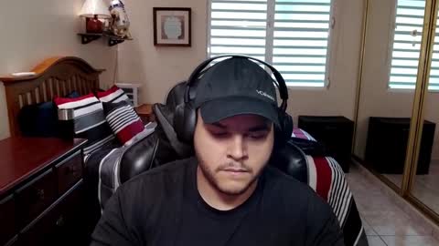 Ricky online show from December 8, 8:36 pm