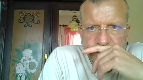 ricogumpi online show from June 17, 11:12 am