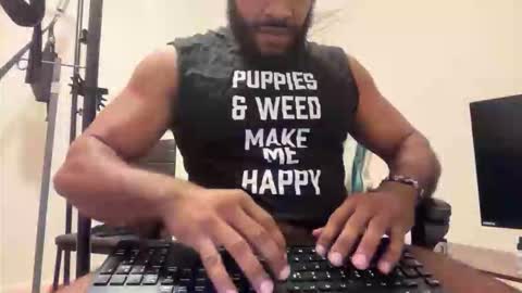 Snapshot of rider853 chatting on February 6, 2:05 am rider853 online show from February 6, 2:05 am