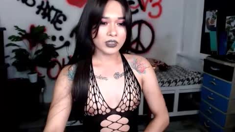 Snapshot of rikka_lovex chatting on May 28, 7:11 pm Rikka Love online show from May 28, 7:11 pm