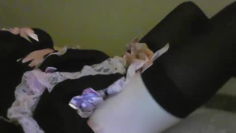 Snapshot of riley_belle98 chatting on January 21, 6:54 am riley_belle98 online show from January 21, 6:54 am