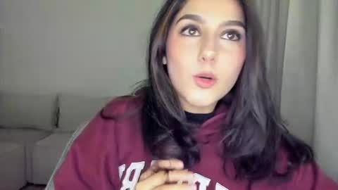 riley_tin online show from July 25, 12:42 am