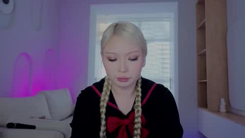 rileymee online show from September 13, 3:39 am