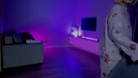 rileymee online show from November 10, 3:05 am