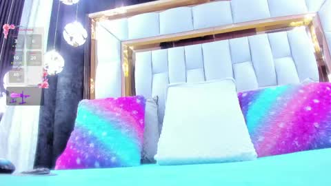 Riley online show from April 14, 11:49 am