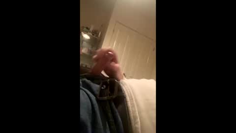 Snapshot of rimzari136 chatting on December 22, 1:24 am rimzari136 online show from December 22, 1:24 am