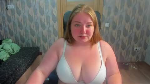 Snapshot of rina16 chatting on July 9, 7:29 pm rina16 online show from July 9, 7:29 pm